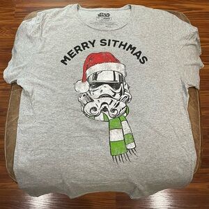 EUC Star Wars Christmas Intentionally Distressed Funny Graphic Tshirt - Large